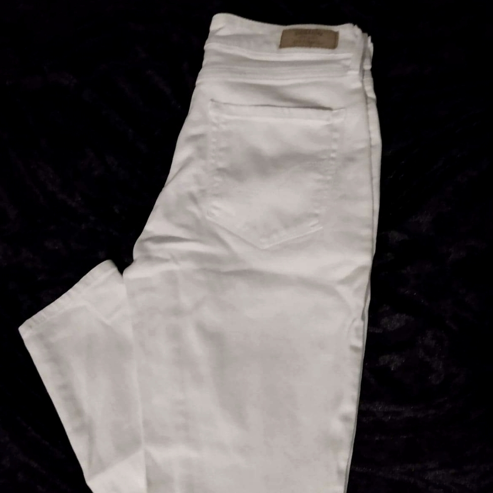 Signature Jeans Sz 4 or 27